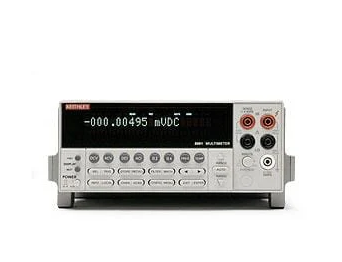 Keithley 2001 系列：配有扫描功能的 7½ 位万用表